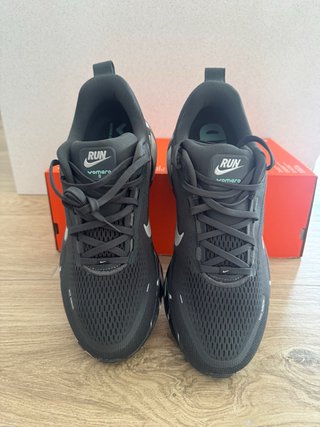 Zapatilla Nike Vomero 18 Talla 45 Nuevas.