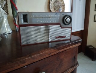 Radio Riviera Transistor Vintage con custodia