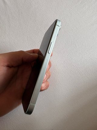 iPhone 15 256GB