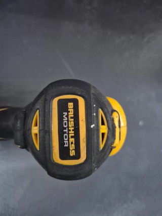 Taladro Dewalt 18V XR Brushless
