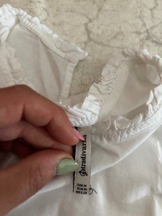 Blusas sin mangas Zara, Stradivarius y Mango