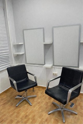 2 Sillones Peluquería y 2 Espejos