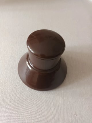 Aislador porcelana antiguo