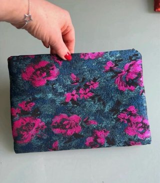 Cartera Clutch Flores Rosa y Azul