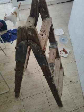 Escalera de pintor de madera