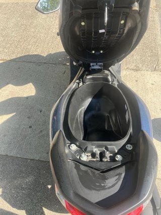 Yamaha NMAX 2024 - 9.600 km
