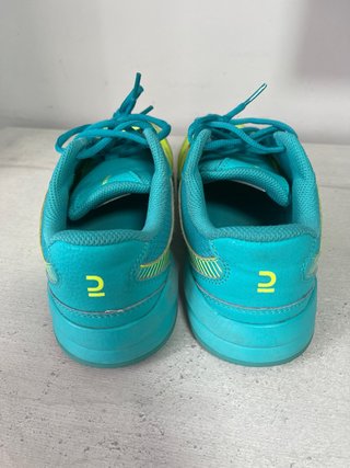 Zapatillas Padel Kuikma Amarillas y Turquesa