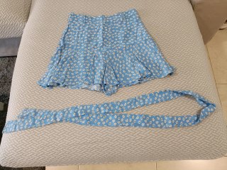 Falda corta con estampado floral