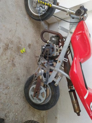 Minimoto infantil roja