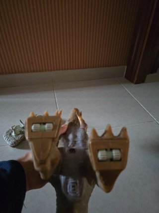 T-Rex a control remoto (funciona)