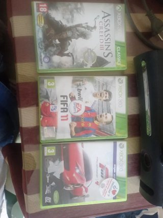 Xbox 360 con 3 juegos