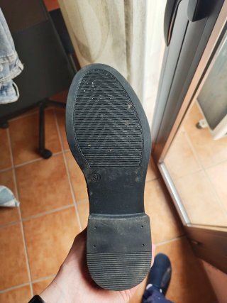 Botines negros mujer con hebilla