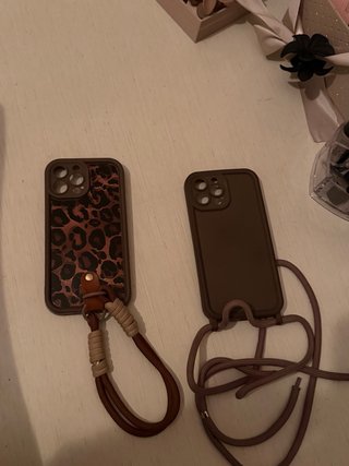 Cover iPhone 13 Pro Max con Laccio