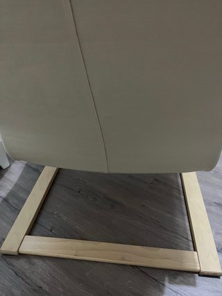 Sillón Ikea beige madera