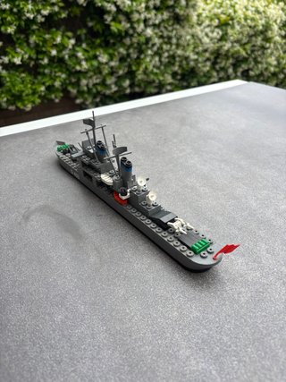 Barco Tente Destructor lanzamisiles Bravo D-453