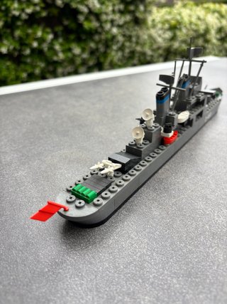 Barco Tente Destructor lanzamisiles Bravo D-453