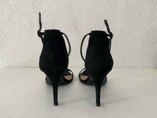 Zapatos de tacón negros Stradivarius
