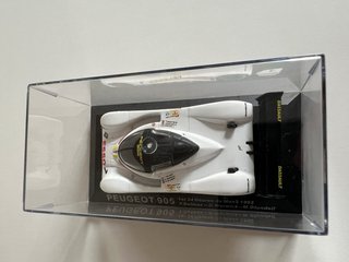 Miniatura Peugeot 905 1:43 Le Mans 1992