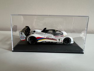 Miniatura Peugeot 905 1:43 Le Mans 1992