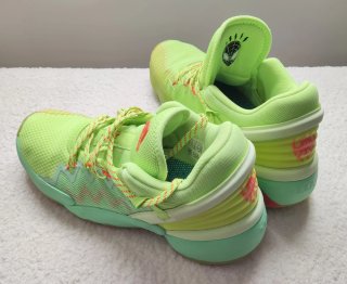 Adidas D.O.N. Issue 2 Spidey Sense Verde.