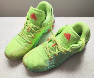 Adidas D.O.N. Issue 2 Spidey Sense Verde.