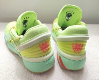 Adidas D.O.N. Issue 2 Spidey Sense Verde.