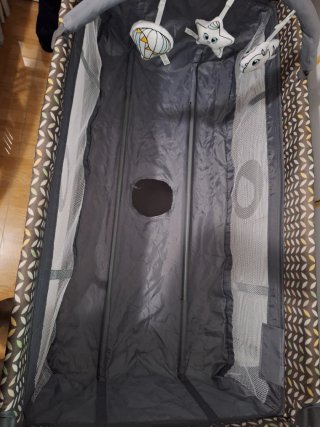 Cuna de viaje Lionelo Flower gris