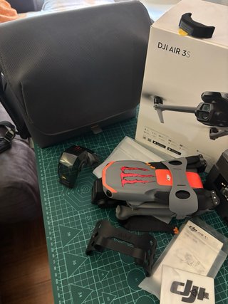 DJI Air 3S Drone.SIN MANDO.Cambiaria por avata 2