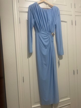Vestido azul celeste drapeado