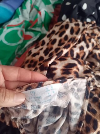 Lote de vestidos estampados de varias marcas
