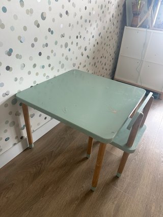 Escritorio y silla FLEXA verde de madera