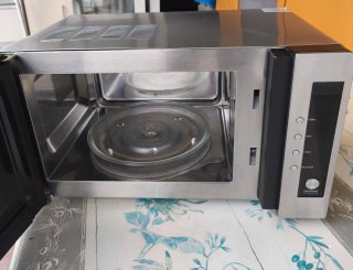 Microondas Haier plateado