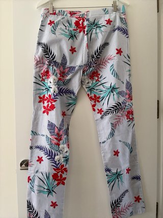 Pantalón de traje estampado floral