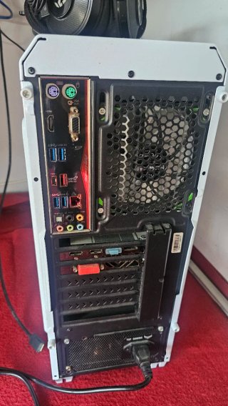 PC Gaming i56500 rx 580 8gb 8ram + regalo