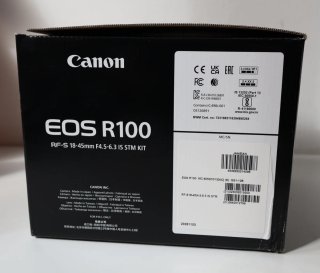 Canon EOS R100 Mirrorless+obbiettivo 18-45 mm