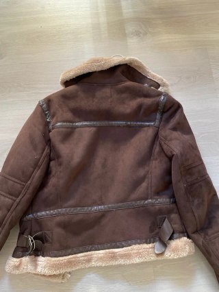 Chaqueta aviador marrón Bershka