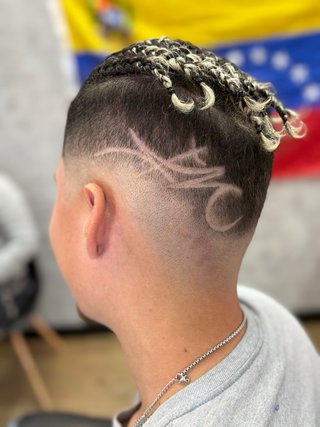Buscamos barbero con experiencia