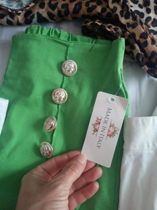 Lote 2 Pantalones Blancos y 1 Verde