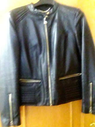 Chaqueta polipiel negra