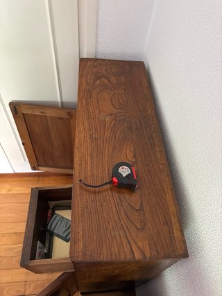 Mueble alto de madera