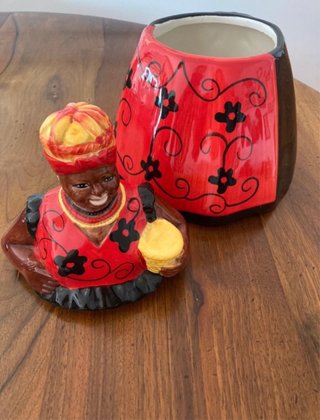 Biscottiera Mamy in ceramica rossa e nera