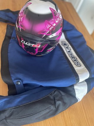 Casco LS2 y chaqueta Alpinestars