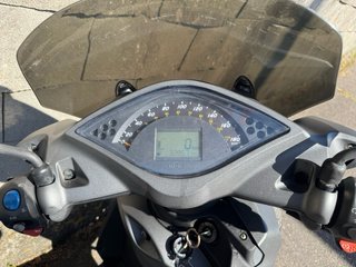 Scooter Malaguti Password 250 Solo 32.000km