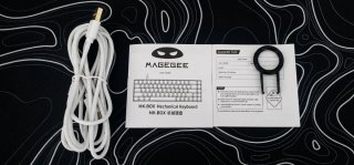 Teclado mecánico MK BOX 65%.