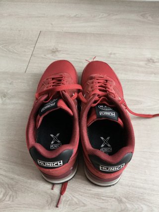 Zapatillas Munich Rojas Talla 41
