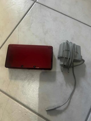 Nintendo 3DS Rossa + 4 Giochi