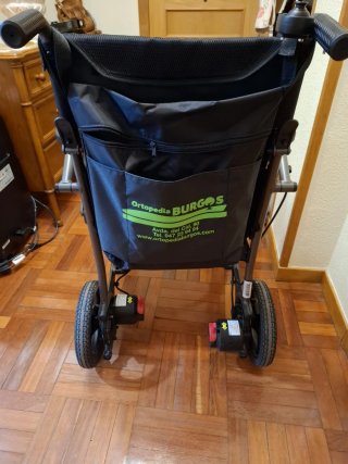 Silla de ruedas electrica Martinika Magnesium.