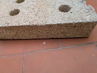 Pie de hormigón para valla