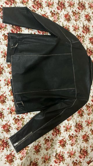 Chaqueta Pull&Bear Negra Talla M