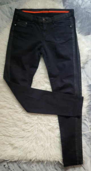 Pantalón pitillo vaquero negro Green Coast. T38
